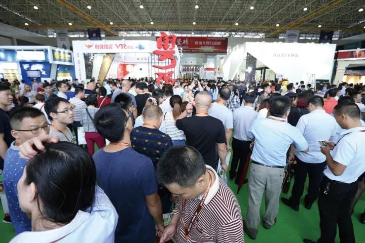 展會現(xiàn)場盛況1.jpg